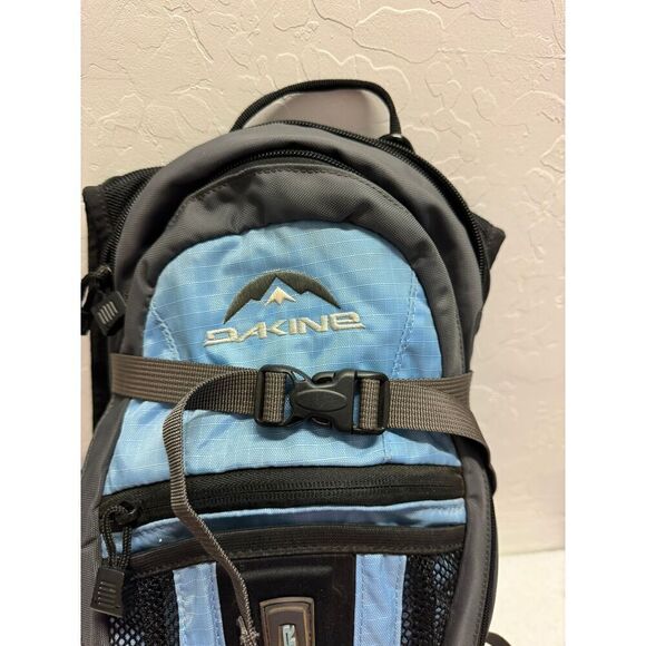 Dakine Backpack Hydration Pack Blue Gray Hiking Running Cycling Bag - Picture 1 of 10